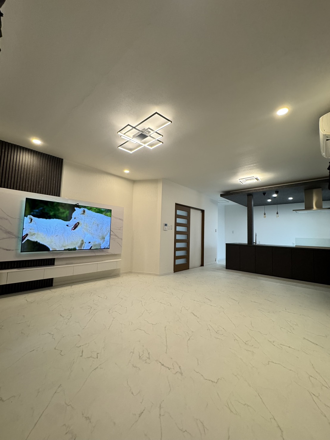 静岡県浜松市三ケ日のJ様邸　内装&外装リノベーションを行いました！